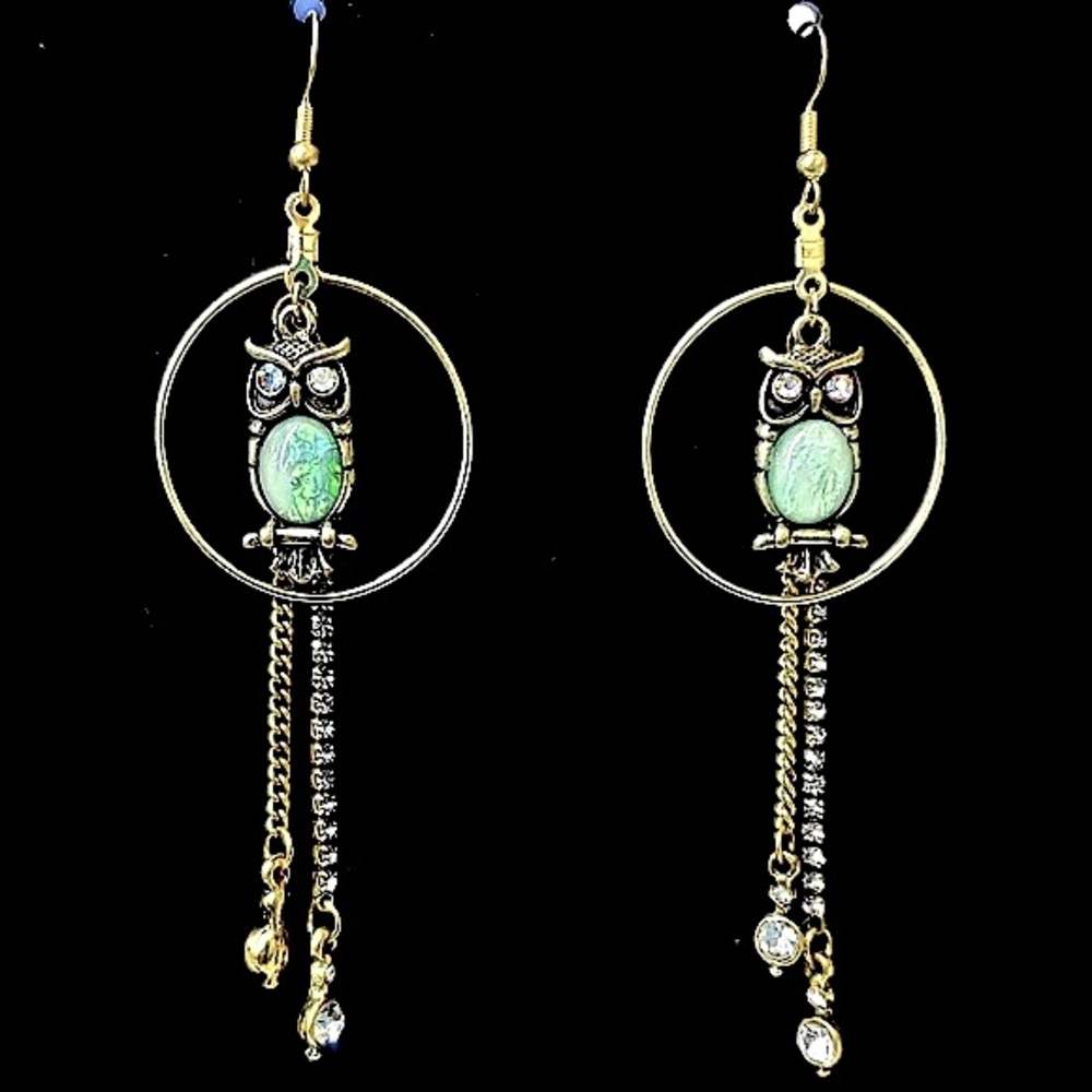 "Owlove" Life Dreamy Dangling Handcrafted Earrings